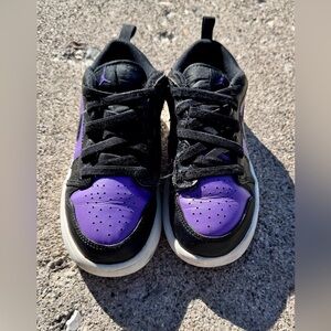 Nike Air Jordan 1 Low alt. Velcro strap GS size 3Y “Purple Venom”